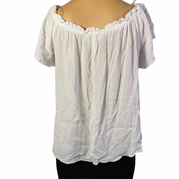 Rose Print Top - Picture 2 of 5